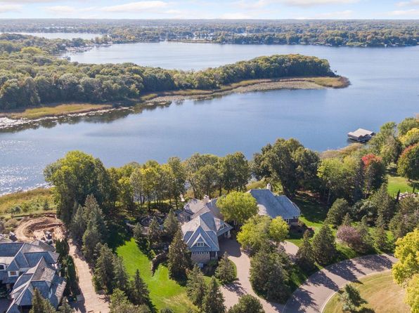 2845 Little Orchard Way, Wayzata, MN 55391