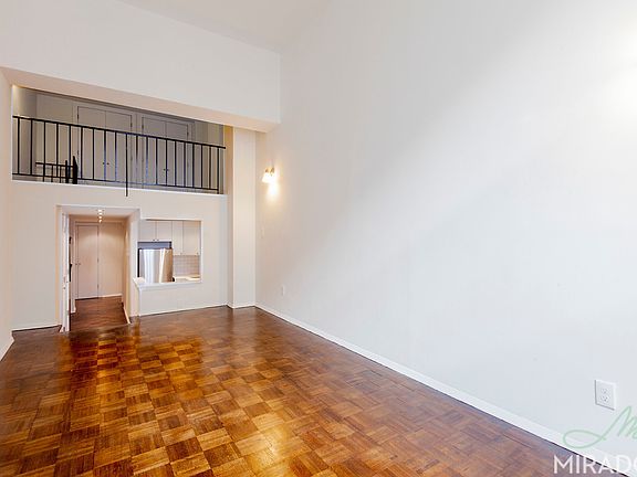 2nd image of 27 W 16th St APT 5H