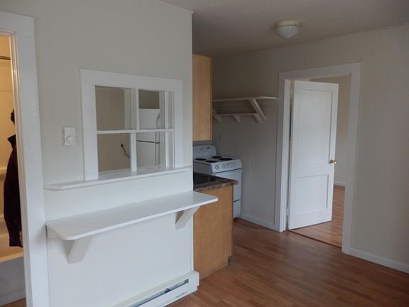 3rd image of 88 Tonianne Dr