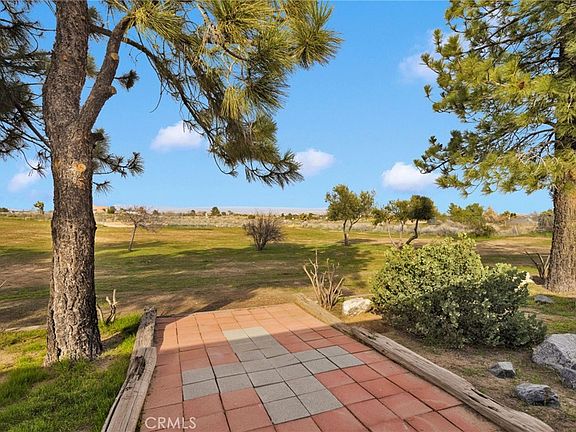 2nd image of 4875 Sunnyslope Rd