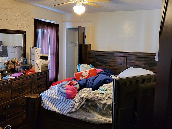 2nd image of 35 Manhart St #1
