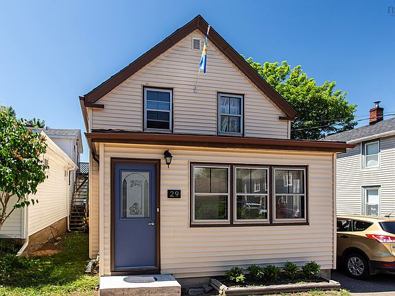 2nd image of 29 Saint James St