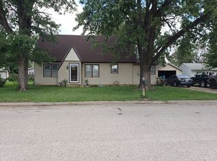 306 E 5th St, Haven, KS 67543