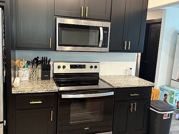 4th image of 407 N Vann St