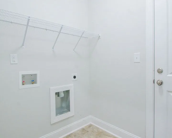 5611 Pondhaven Dr — Photo 11