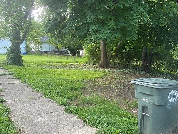 4th image of 701 Westwood Ave