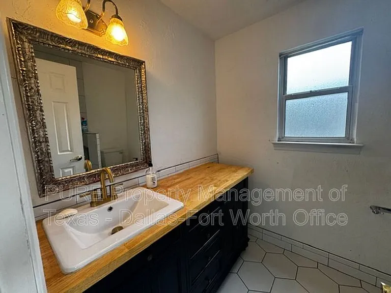 2021 Bluebonnet Dr — Photo 12