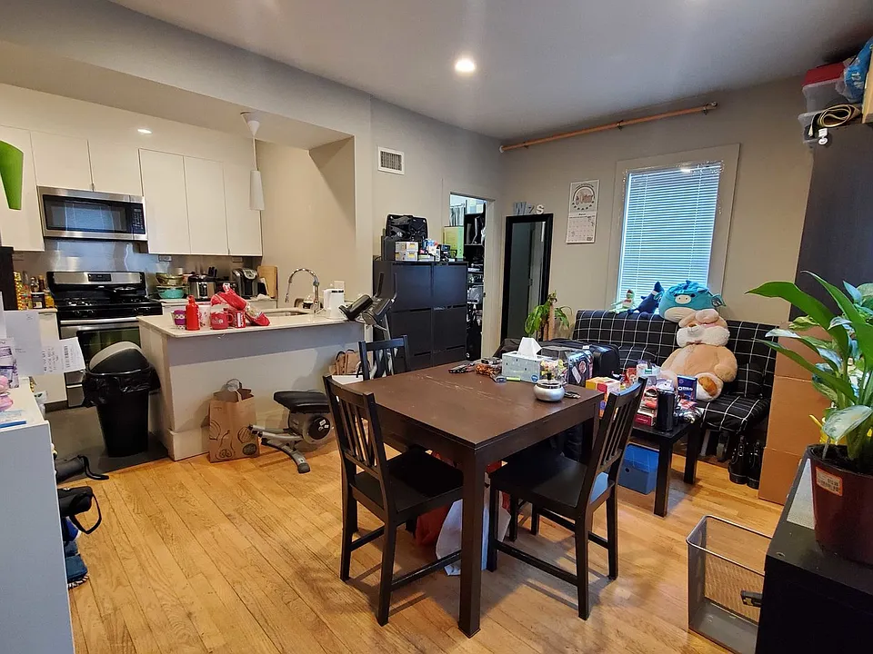 25 Greylock Rd