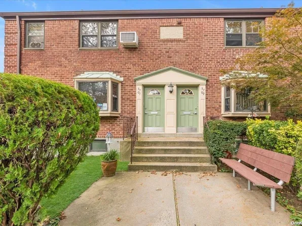 57-07 246th Crescent #2, Douglaston, NY 11362