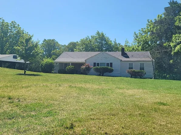 1726 Green Ridge Rd, Salem, VA 24153