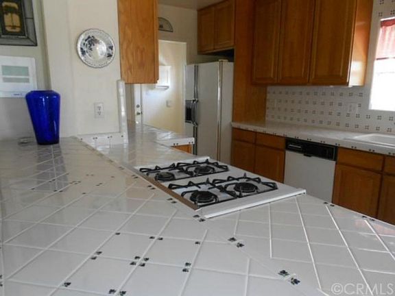 4th image of 6127 McKnight Dr