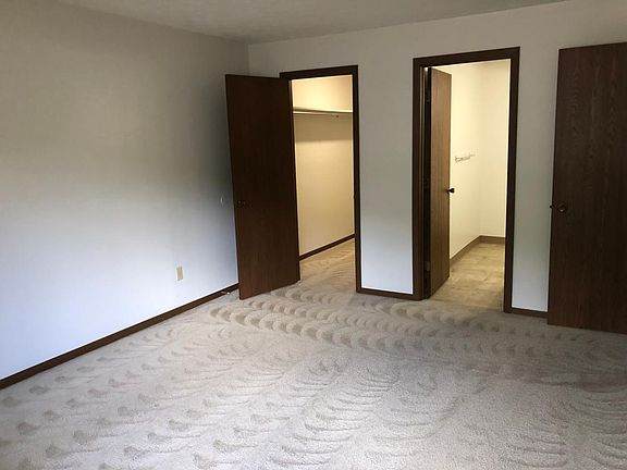 4th image of 1707 Hampton Knoll Dr