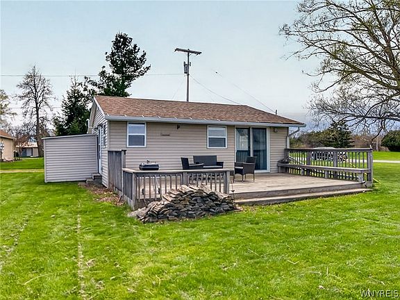 3rd image of 12571 Green Ln