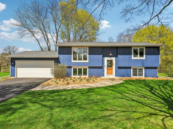 475 Bron Derw COURT, Wales, WI 53183