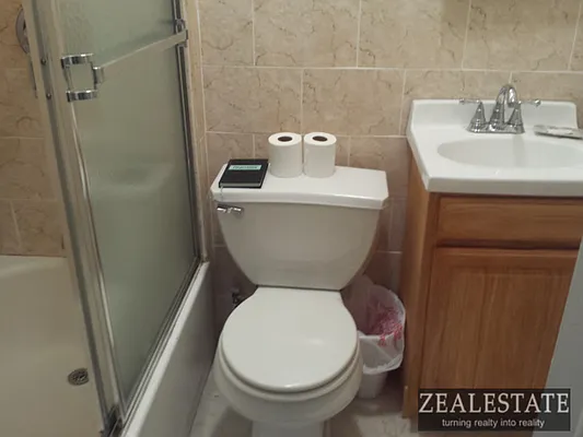 Rented by ZealEstate Group Inc | media 33