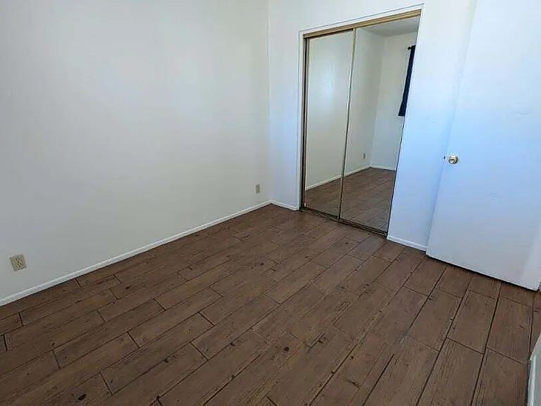 1711 S Hardy Dr — Photo 21