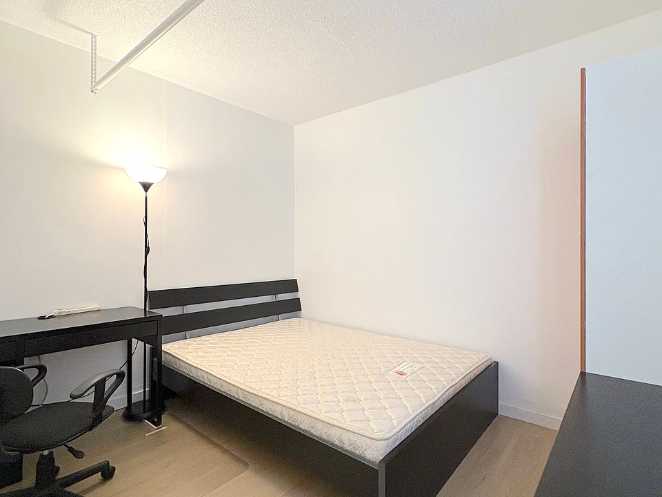 1st image of 9557 Francis Rd #101