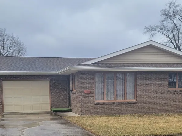 205 N Pierce St, Mount Ayr, IA 50854