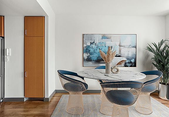 5th image of 8 Spruce St APT 28P