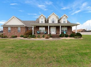 219 Jade Dr, Smiths Grove, KY 42171