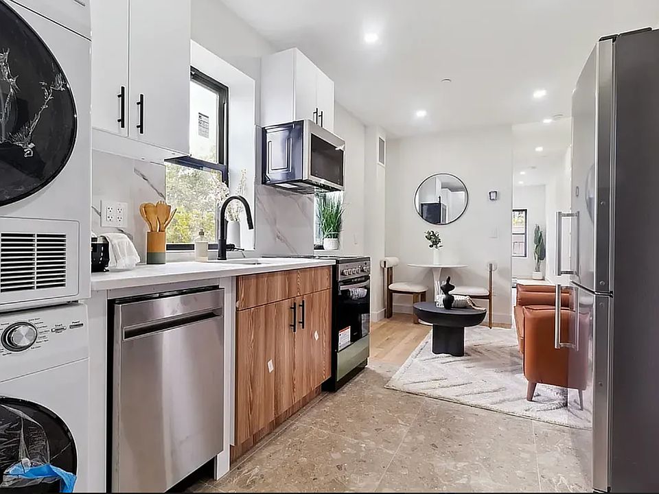 1st image of 176 Rivington St APT 6