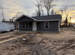 309 Lillian Dr, Sikeston, MO 63801