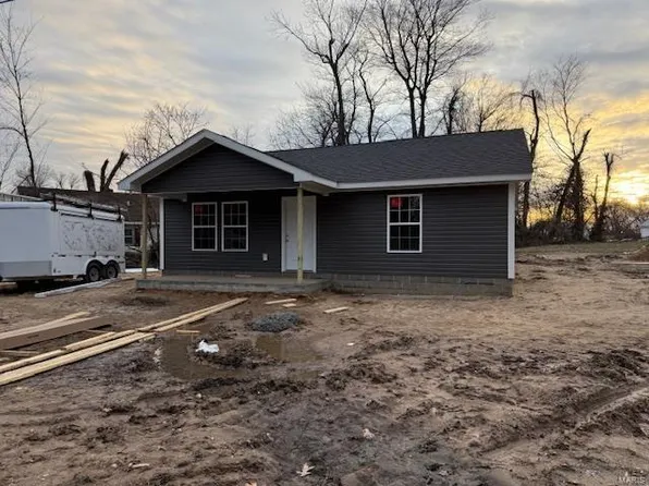 309 Lillian Dr, Sikeston, MO 63801