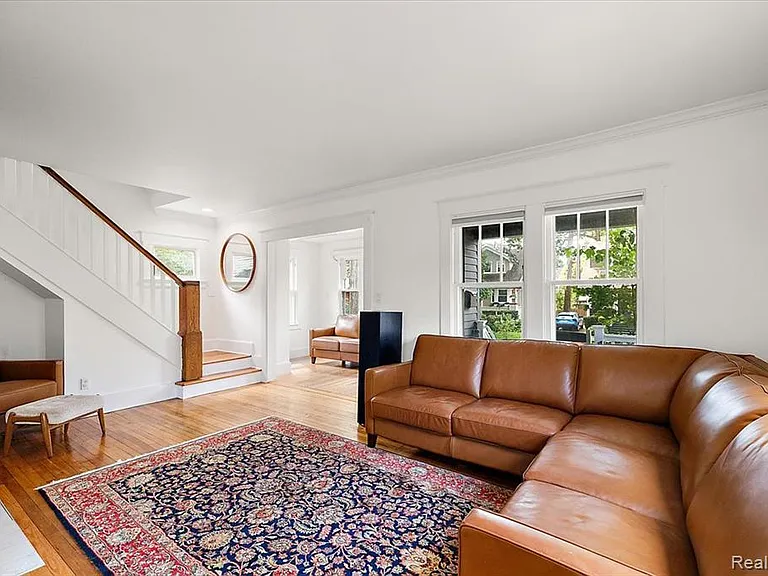 529 Hawthorn Ave — Photo 24