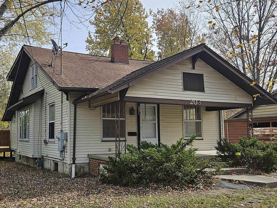 1st image of 203 S Orchard Dr
