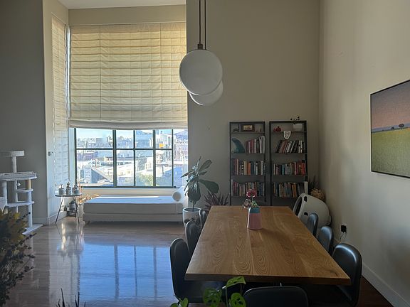 3rd image of 3345 17th St APT 8