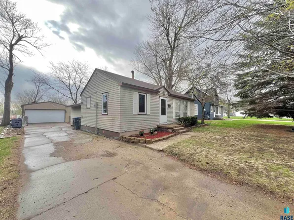 429 S Donaldson St, Luverne, MN 56156