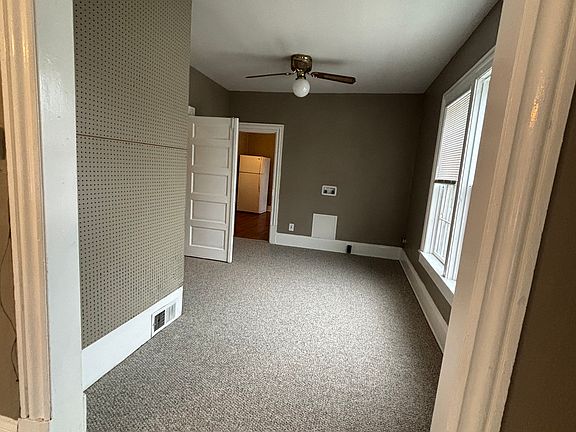 2nd image of 306 Carroll St Unit 3