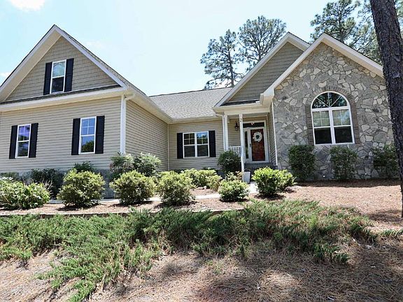 2nd image of 2 Riviera Dr
