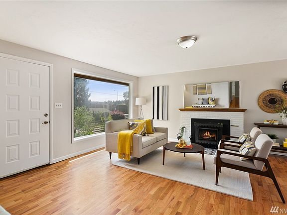 4th image of 11327 Sunnyside Ave N