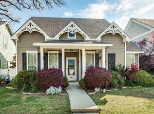 10214 Lakeview Dr, Aubrey, TX 76227