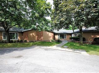 7650 Deerfield Rd, Gates Mills, OH 44040