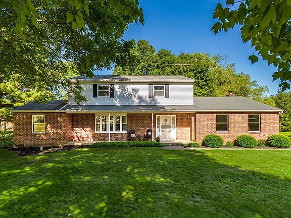 2nd image of 10568 Grant Ln NW