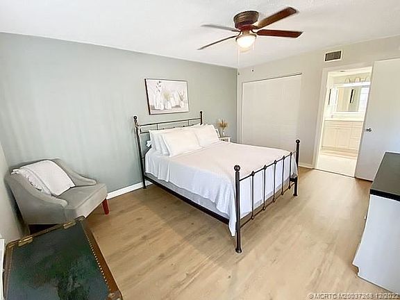 5th image of 804 SE Central Pkwy #1
