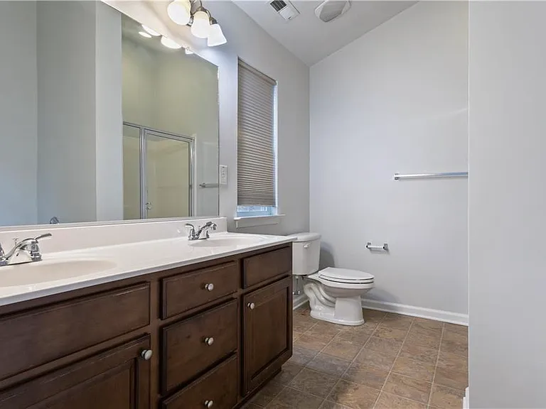 60 Manilla Ln — Photo 21