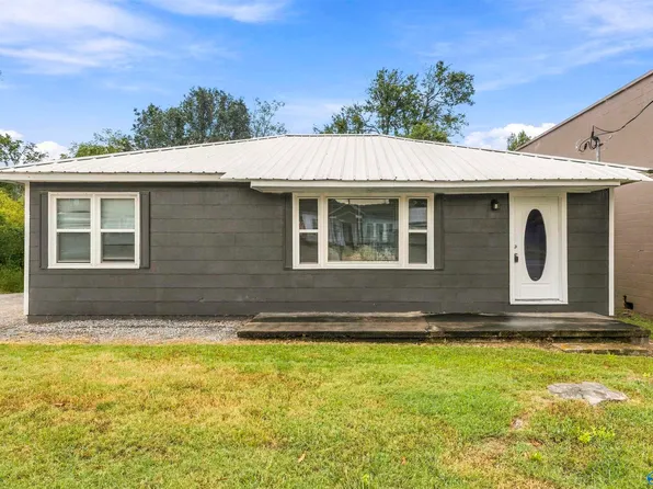 1009 Gault Ave N, Fort Payne, AL 35967
