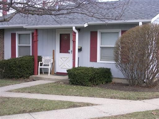 1st image of 757 Wellington Ave #12