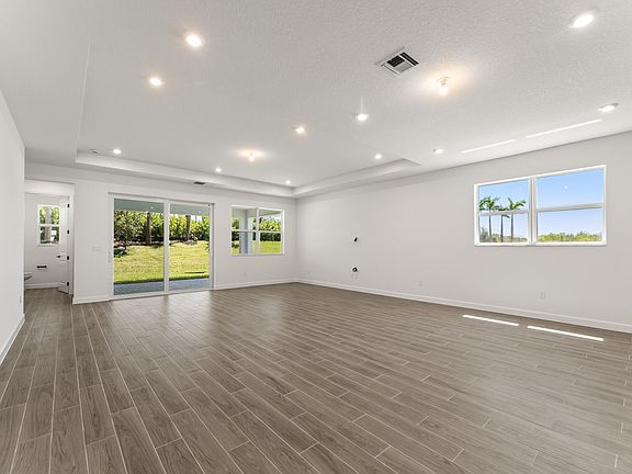 4th image of 12183 SW Ameresque Way