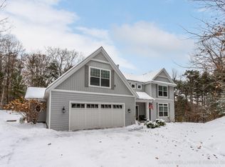 2009 W Lakewood Blvd, Holland, MI 49424