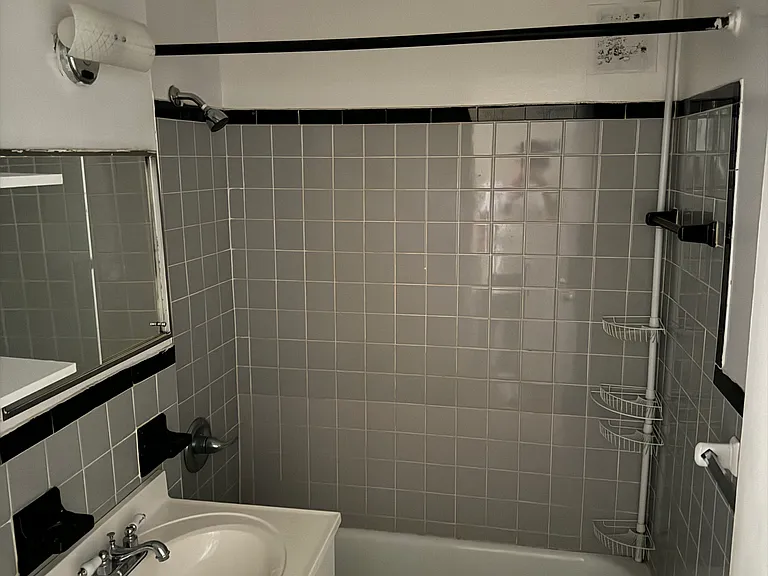 293 Hillside Ave #HOUSE — Photo 6