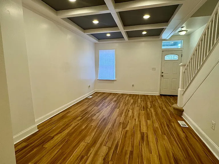 4013 Eierman Ave — Photo 5