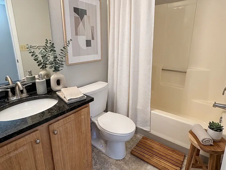 St. Clair Woods Apartments — Photo 30