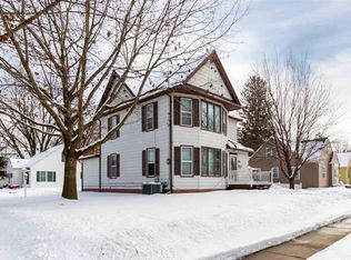 805 Hammond Ave, Waterloo, IA 50702