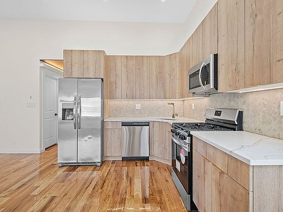 4th image of 69-57 Hillmeyer Ave #2
