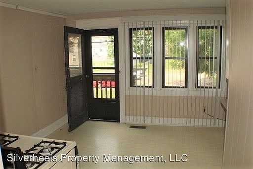 4th image of 508 Front St APT 2