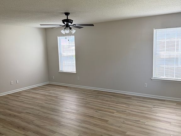 2nd image of 110 Lonesome Ct
